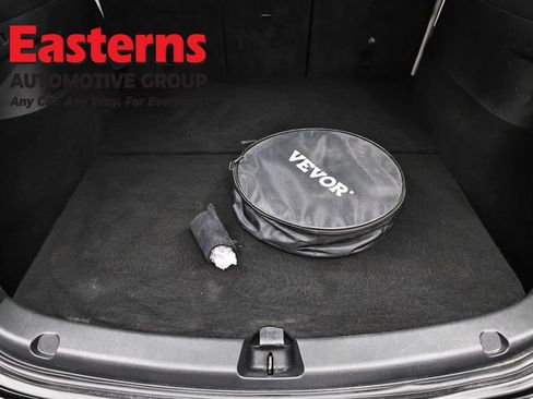 Used 2021 Tesla Model Y Long Range AWD/4WD image 9