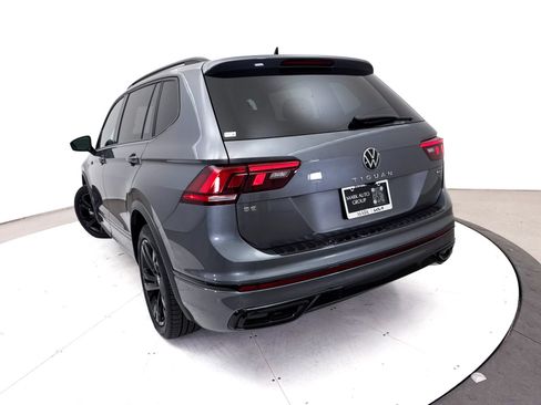 Used 2024 Volkswagen Tiguan SE R-Line AWD/4WD image 7