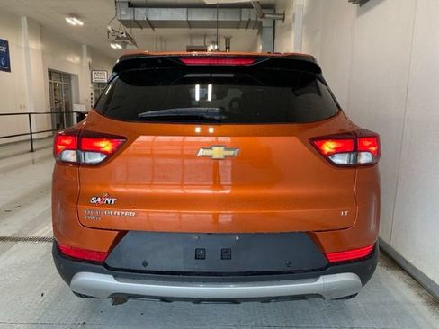 Used 2022 Chevrolet TrailBlazer LT w/ Sun and Liftgate Package AWD/4WD image 6