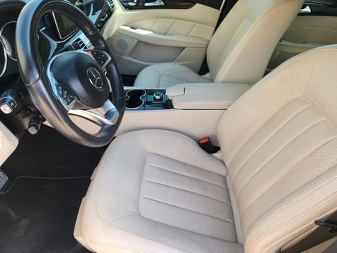 Used 2016 Mercedes-Benz CLS 550 image 13