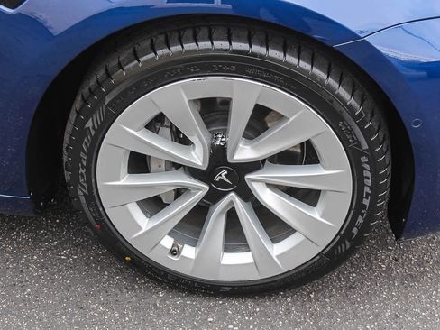 Used 2021 Tesla Model 3 Standard Range Plus image 12