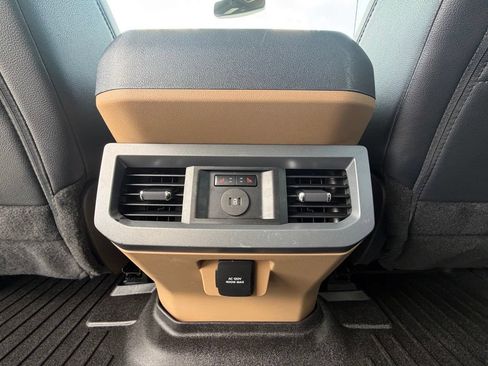 Used 2025 Ford F250 Lariat w/ Black Appearance Package AWD/4WD image 7