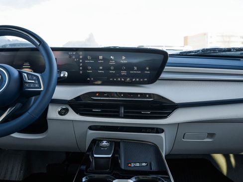 New 2026 Buick Enclave Avenir w/ Super Cruise Package image 17