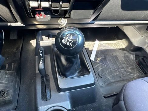 Used 2005 Jeep Wrangler X AWD/4WD image 16