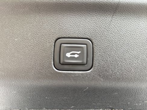 Used 2023 Chevrolet Tahoe High Country w/ Advanced Technology Package AWD/4WD image 42