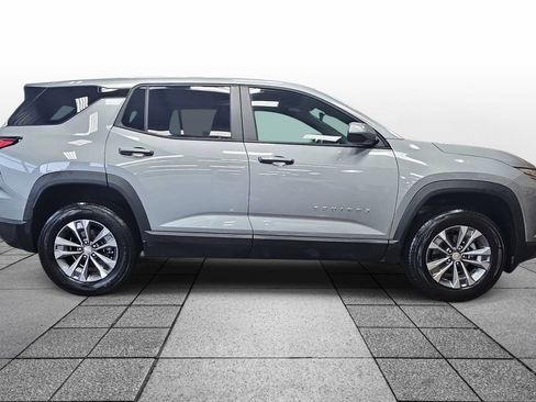 Used 2026 Chevrolet Equinox LT FWD image 4