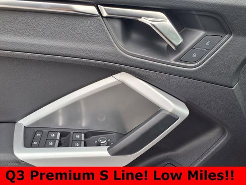 Used 2023 Audi Q3 2.0T Premium w/ Convenience Package image 11