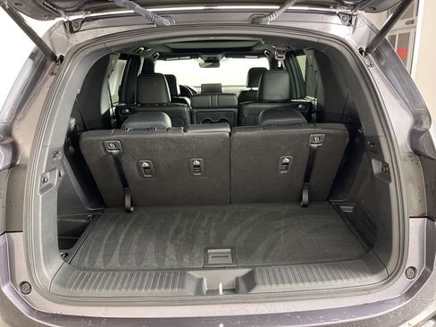 Certified 2025 Honda Pilot Black Edition image 11