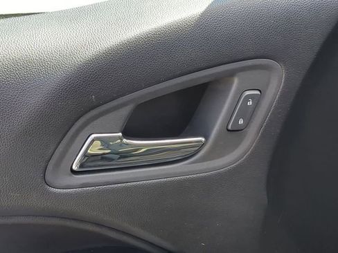 Used 2022 Chevrolet Colorado LT w/ Fleet Safety Package image 16