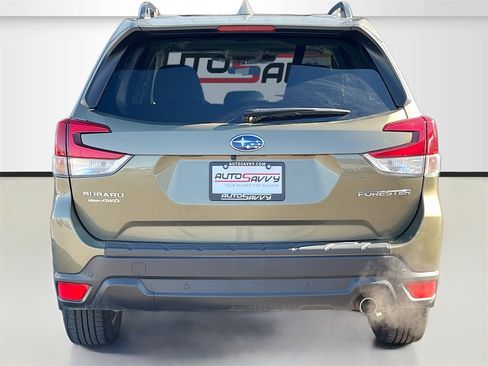 Used 2022 Subaru Forester Limited image 6