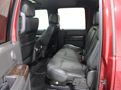 Used 2013 Ford F250 Platinum w/ FX4 Off Road Pkg AWD/4WD image 21
