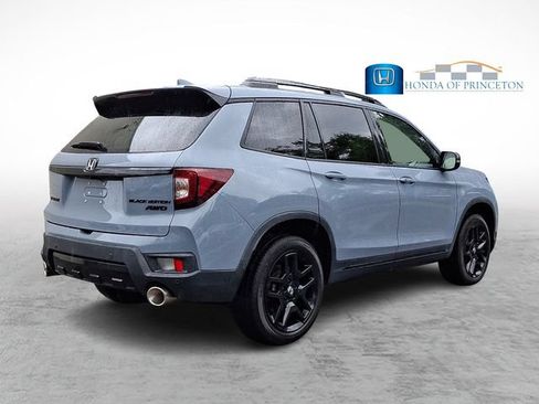 Certified 2024 Honda Passport Black Edition image 6