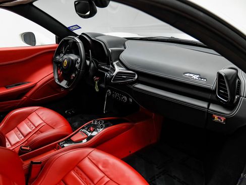 Used 2015 Ferrari 458 Italia Coupe image 50