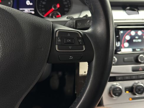 Used 2013 Volkswagen CC R-Line image 24