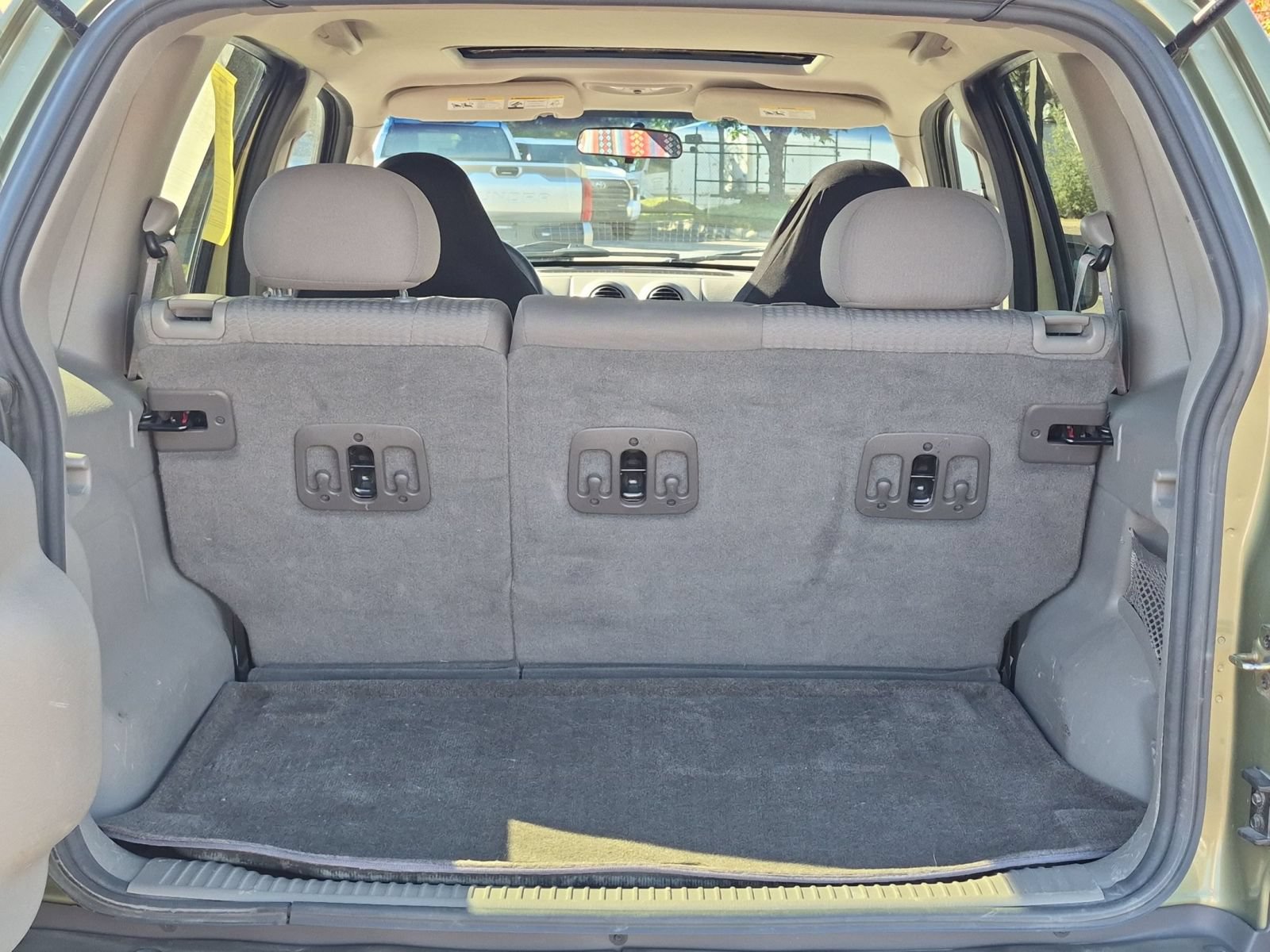 Used 2004 Jeep Liberty Sport w/ PWR Convenience Group AWD/4WD image 30