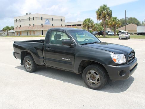 Used 2010 Toyota Tacoma 2WD Regular Cab image 19