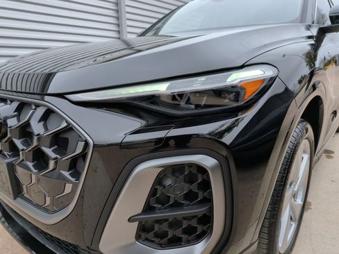 New 2025 Audi Q5 Premium Plus image 11