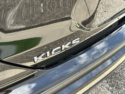 Used 2024 Nissan Kicks SV FWD image 15
