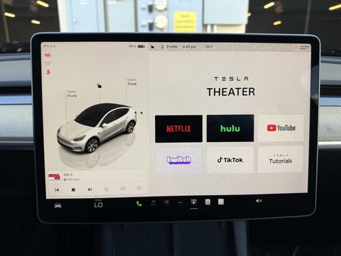 Used 2023 Tesla Model Y Long Range image 4