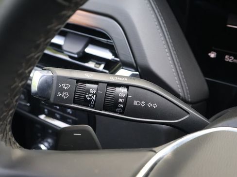 Used 2025 GMC Yukon Denali AWD/4WD image 25