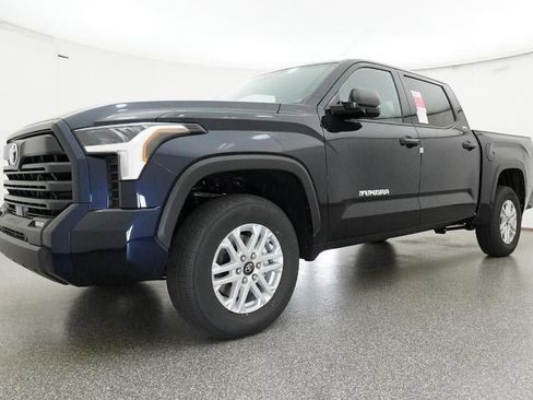 New 2026 Toyota Tundra SR5 AWD/4WD image 17