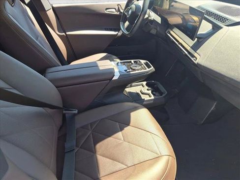 Certified 2024 BMW iX xDrive50 w/ Premium Package AWD/4WD image 19