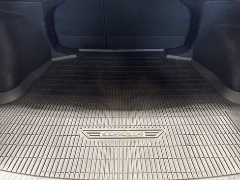 Used 2021 Toyota Corolla XSE FWD image 25