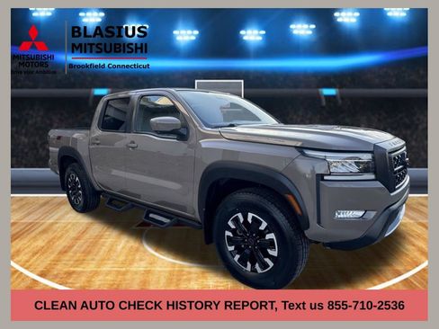 Used 2023 Nissan Frontier PRO-4X w/ Pro Convenience Package image 1