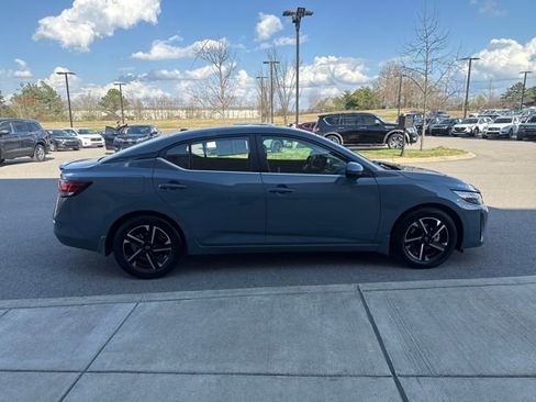 Used 2024 Nissan Sentra SV image 5