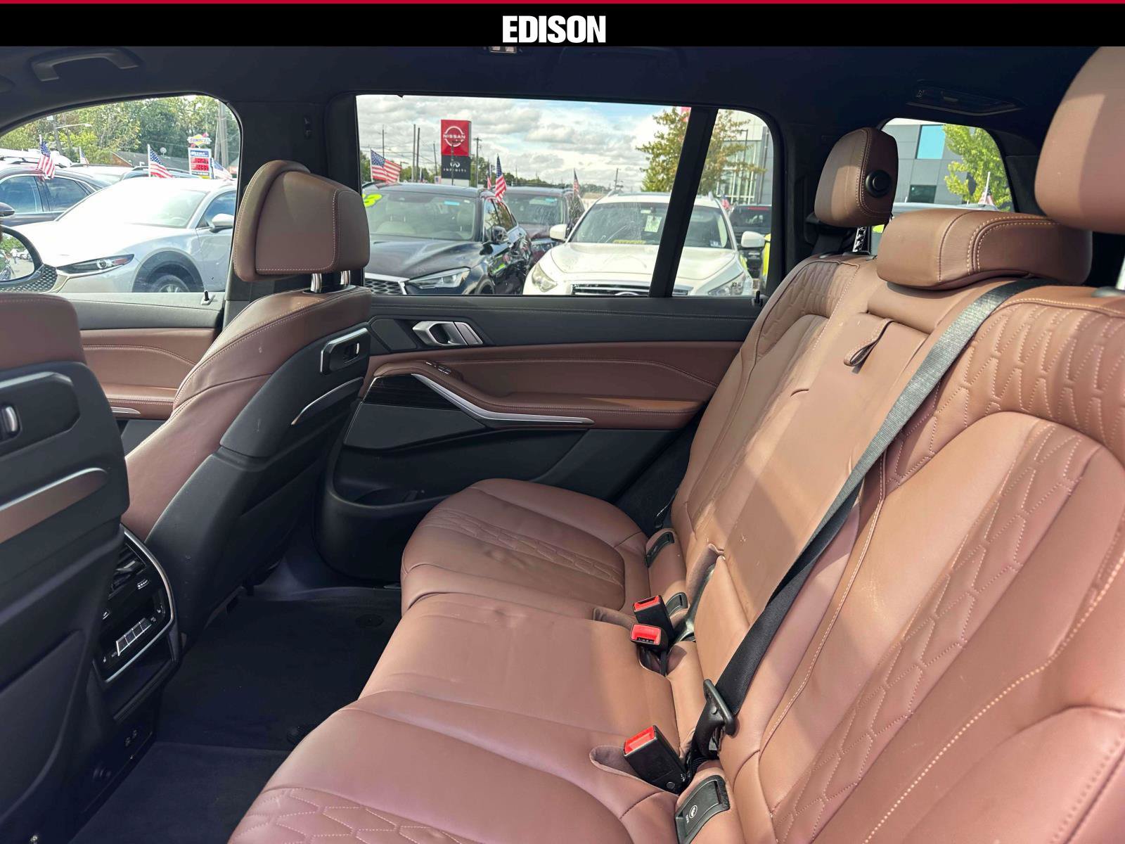 Used 2025 BMW X7 xDrive40i w/ Executive Package AWD/4WD image 9
