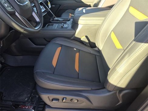 New 2026 GMC Sierra 2500 AT4 w/ AT4 Premium Plus Package image 17