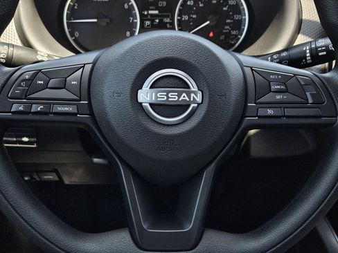 New 2025 Nissan Kicks Play S image 21