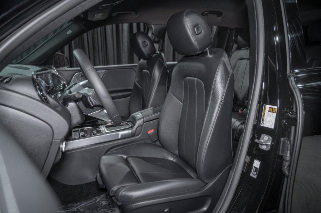 Certified 2026 Mercedes-Benz GLB 250 image 10