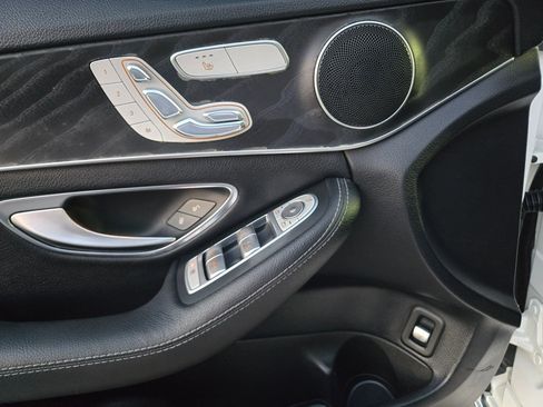 Used 2017 Mercedes-Benz C 300 4MATIC Sedan image 26