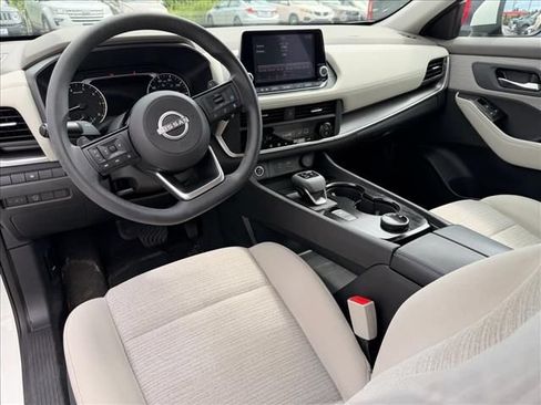Used 2023 Nissan Rogue SV AWD/4WD image 7