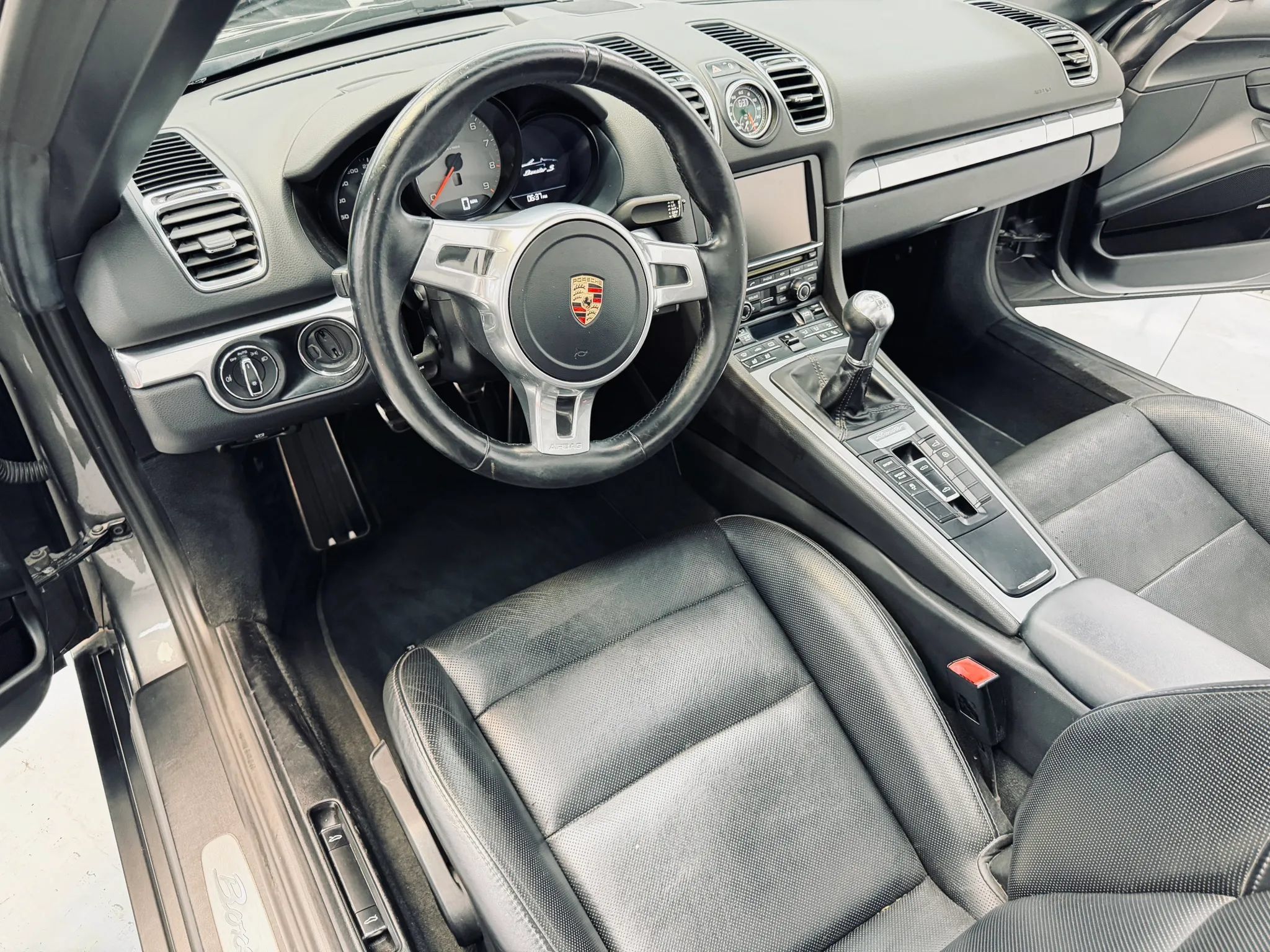 Used 2015 Porsche Boxster S RWD image 5