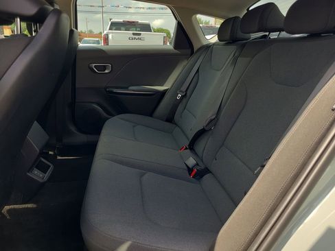 Used 2025 Kia K4 LXS FWD image 26