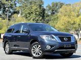 Used 2015 Nissan Pathfinder SL w/ SL Tech Package image 3