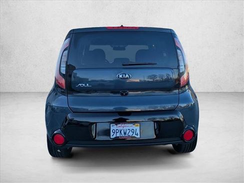 Used 2016 Kia Soul + image 7