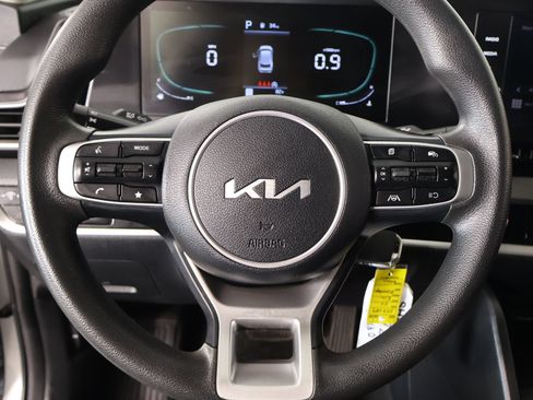 Used 2024 Kia Sportage LX FWD image 3