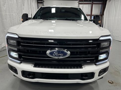Used 2026 Ford F250 Platinum AWD/4WD image 2