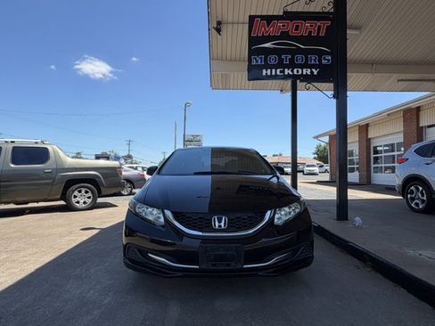 Used 2013 Honda Civic LX image 3