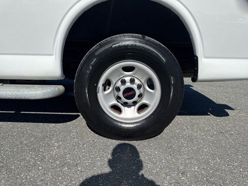 Used 2023 GMC Savana 2500 w/ Driver Convenience Package image 22