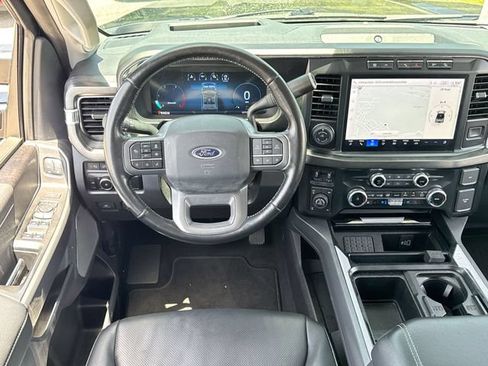 Used 2023 Ford F250 Lariat w/ Lariat Ultimate Package AWD/4WD image 14