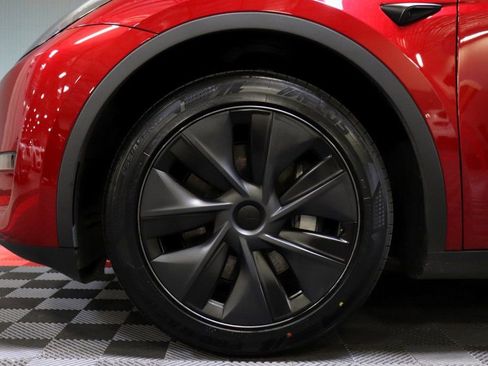 Used 2024 Tesla Model Y Long Range image 69