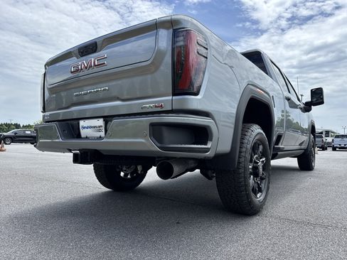 New 2026 GMC Sierra 2500 AT4 w/ AT4 Premium Plus Package AWD/4WD image 10