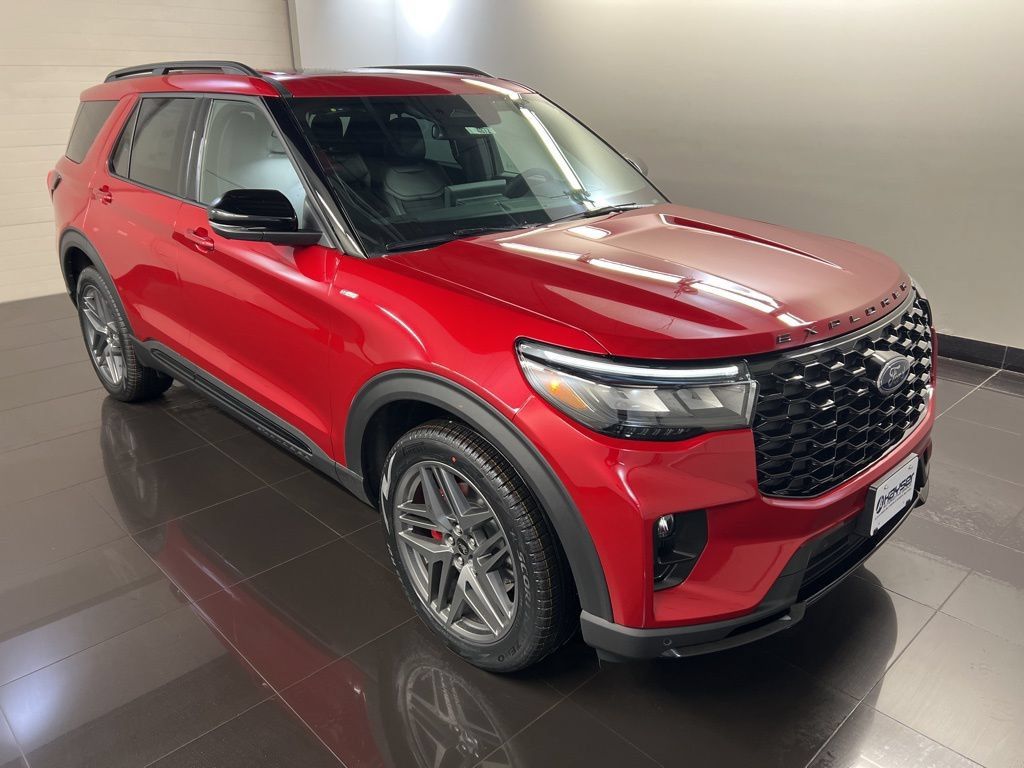 New 2026 Ford Explorer ST-Line w/ ST-Line Street Pack AWD/4WD image 1