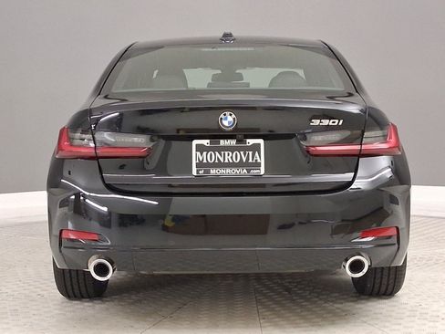 New 2026 BMW 330i Sedan w/ Convenience Package RWD image 8