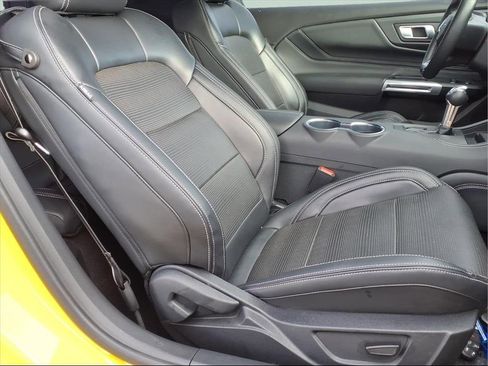 Used 2024 Ford Mustang Premium image 15