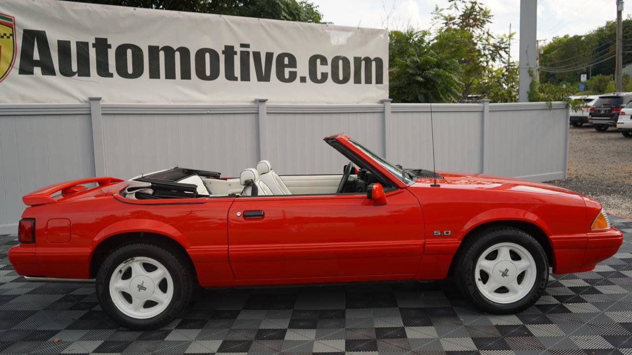 Used 1992 Ford Mustang LX RWD image 5